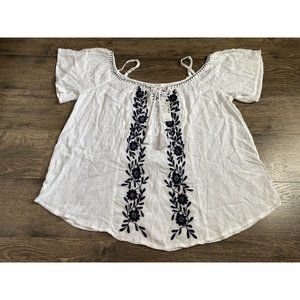 NWT Womens Maurices off the shoulder short sleeve tassel‎ blouse size M
